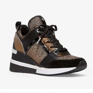 Micheal Micheal Kors wedged heel sneaker size 7.5